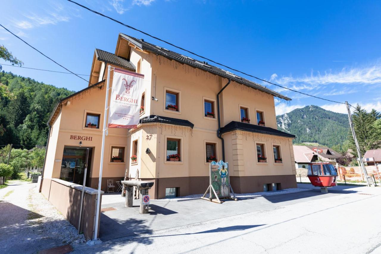 Berghi And Aparthotel