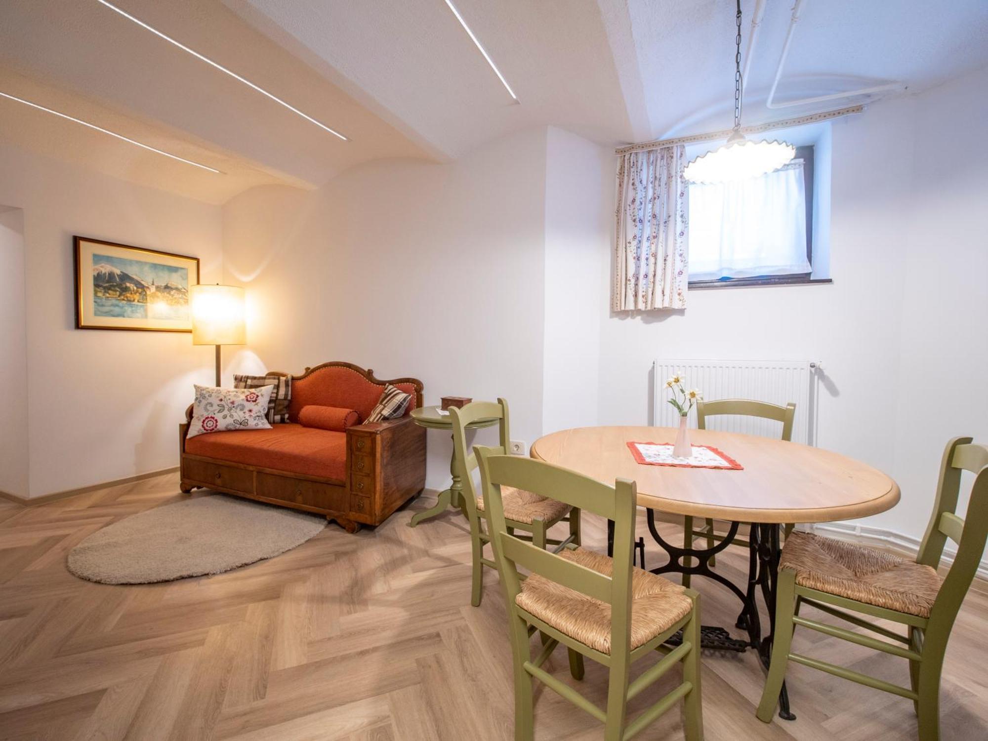 Berghi Hotel&apartments 3*